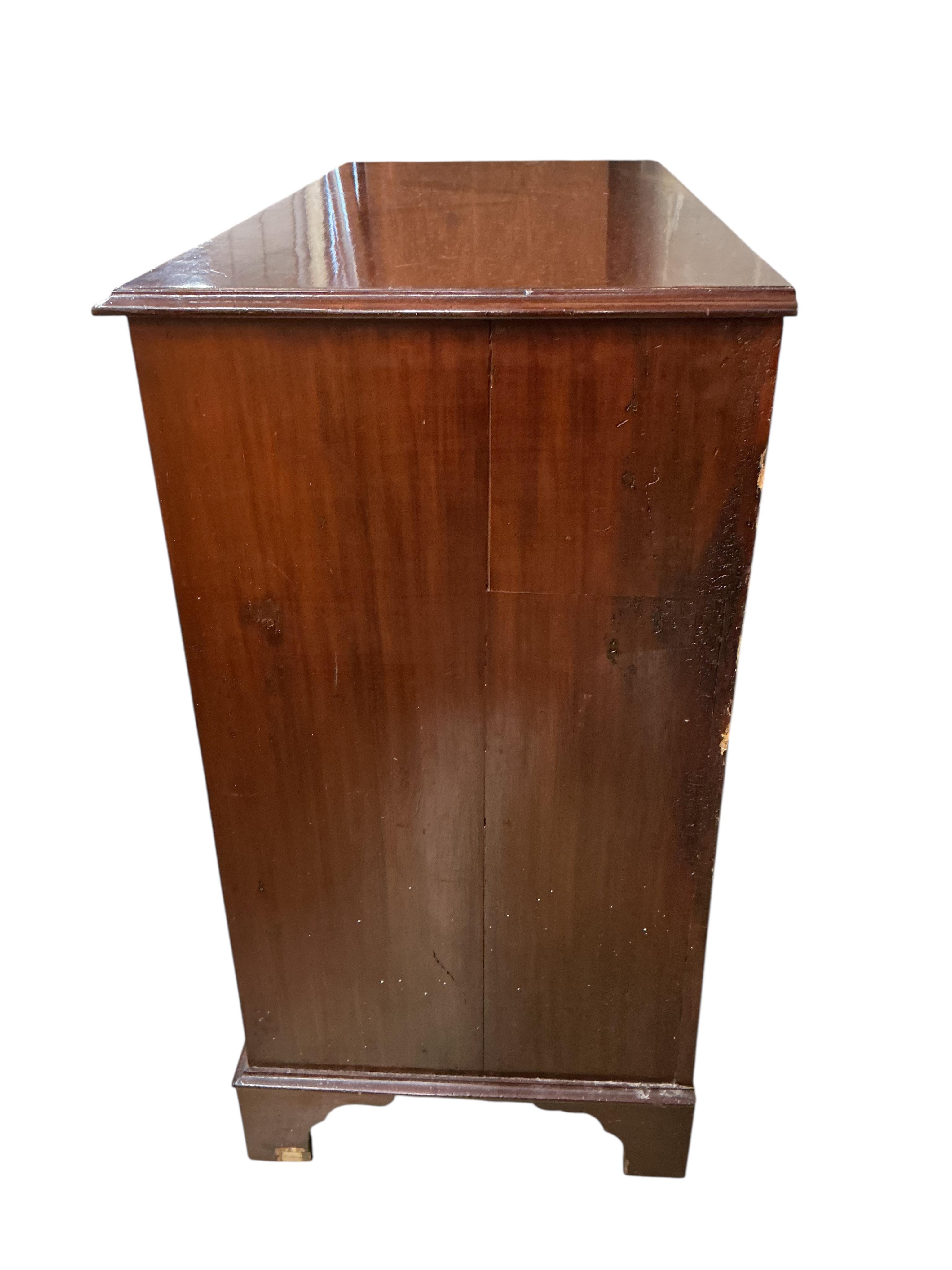 An early Victorian mahogany chest, width 117cm, depth 56cm, height 106cm